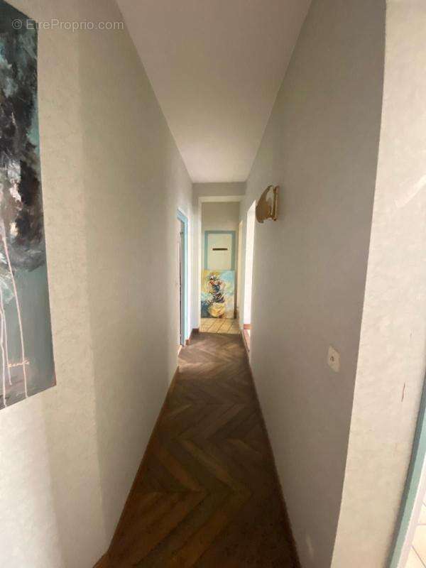 Appartement à LARGENTIERE