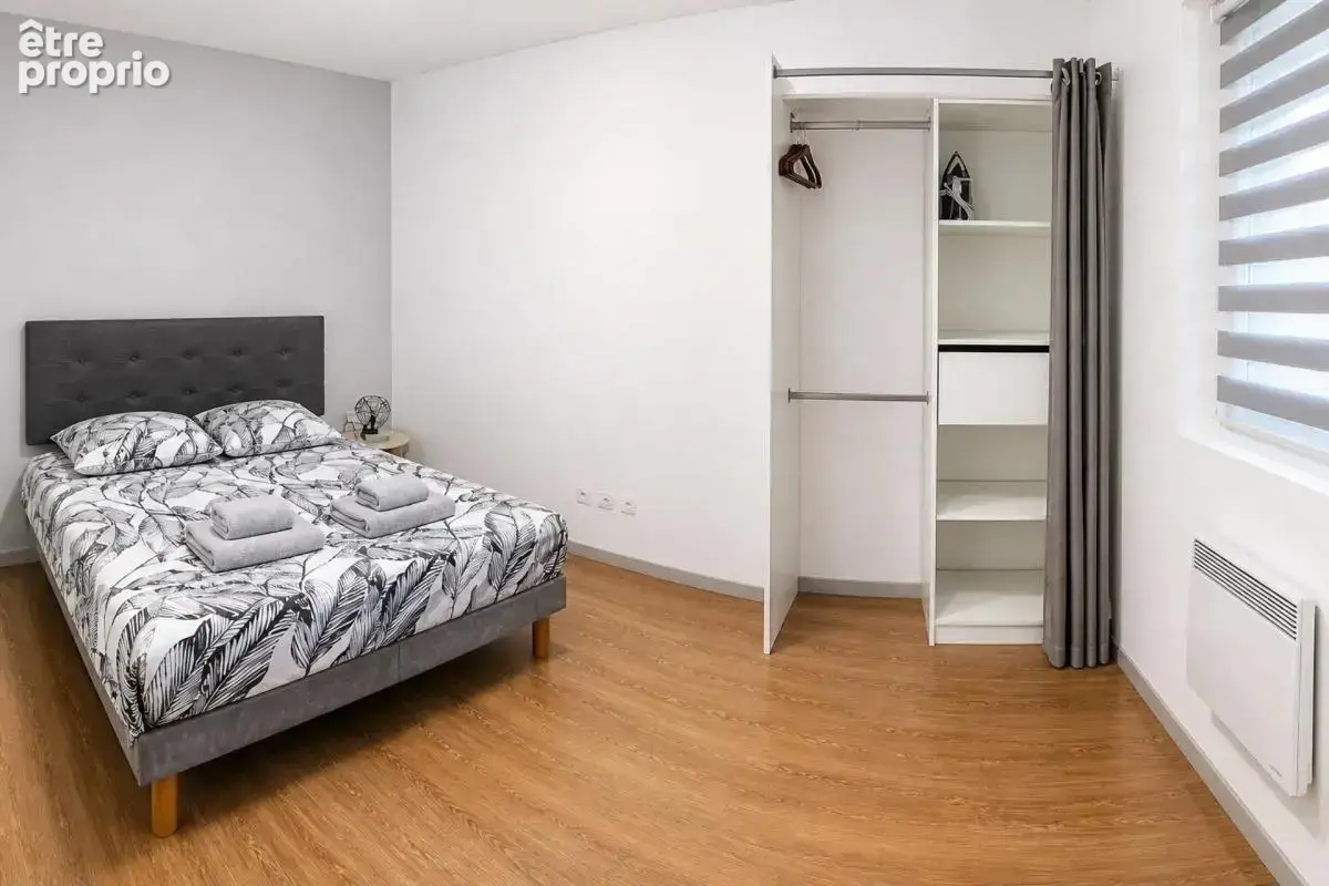 Immeuble de 14 pièces de 350 m² à Beaulieu-sur-Loire - photo 4