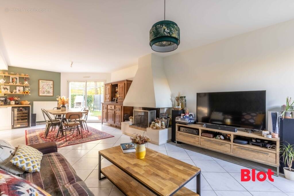 Maison à SAINT-GILLES