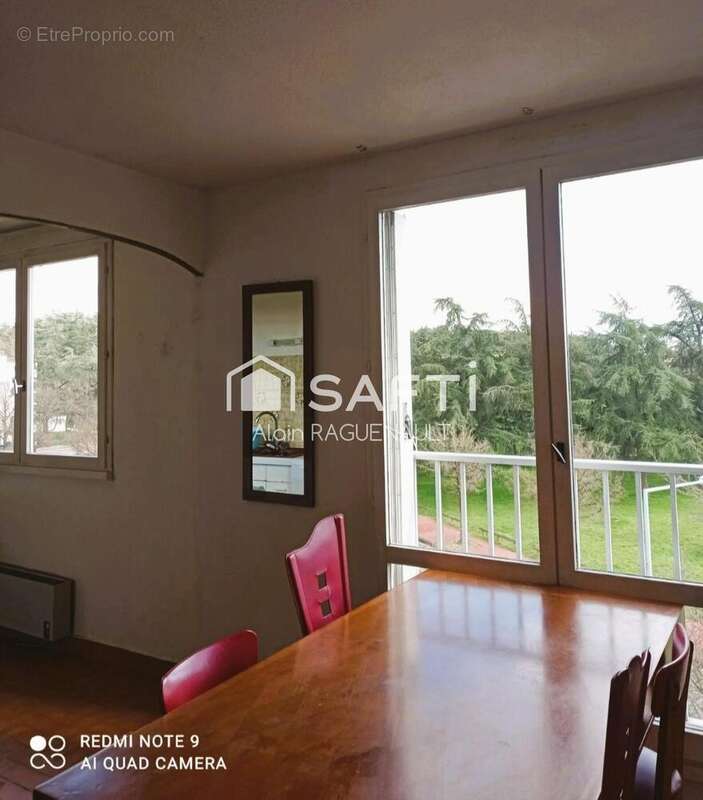 Photo 2 - Appartement à VENISSIEUX