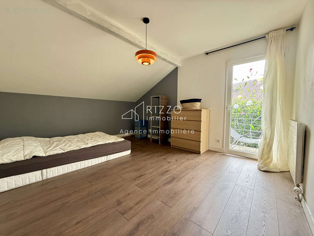 Magnifique maison individuelle de 185,84 m2 sur un terrain plat de 853 m2 à Valleiry - photo 21