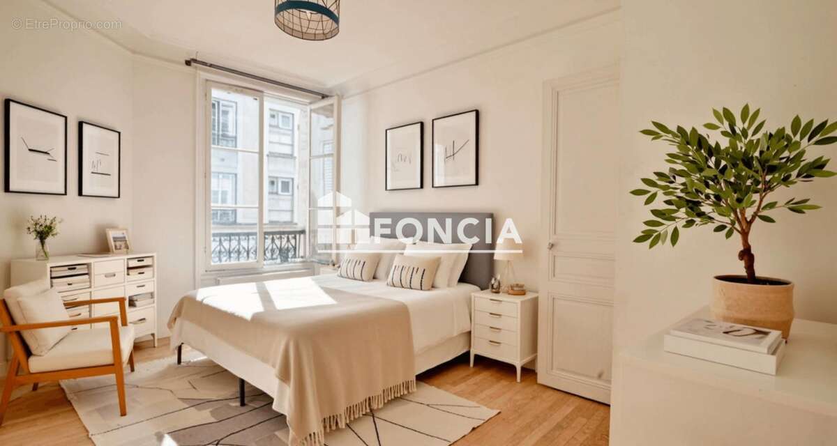 Appartement à PARIS-3E