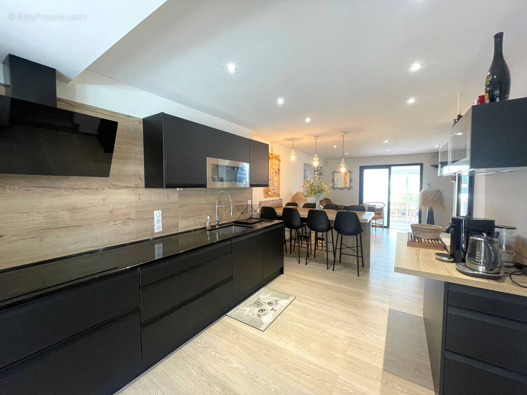 Appartement à GRIMAUD