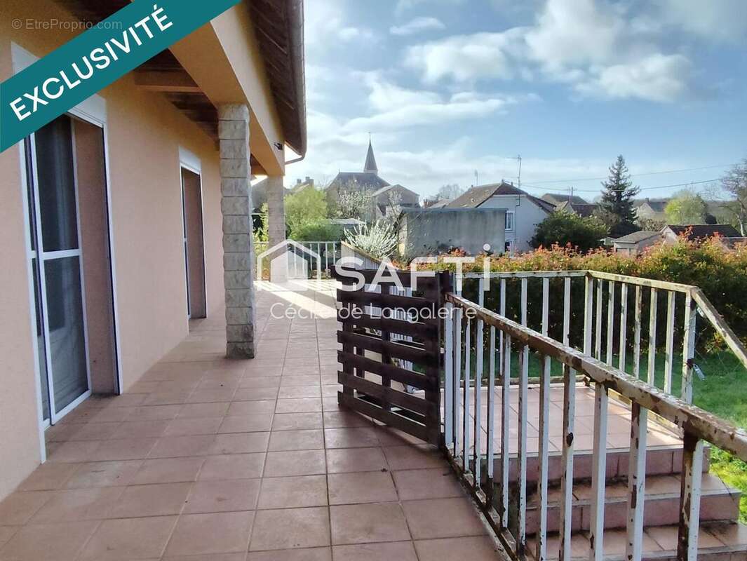 Maison 167 m² à Oulches  - photo 3