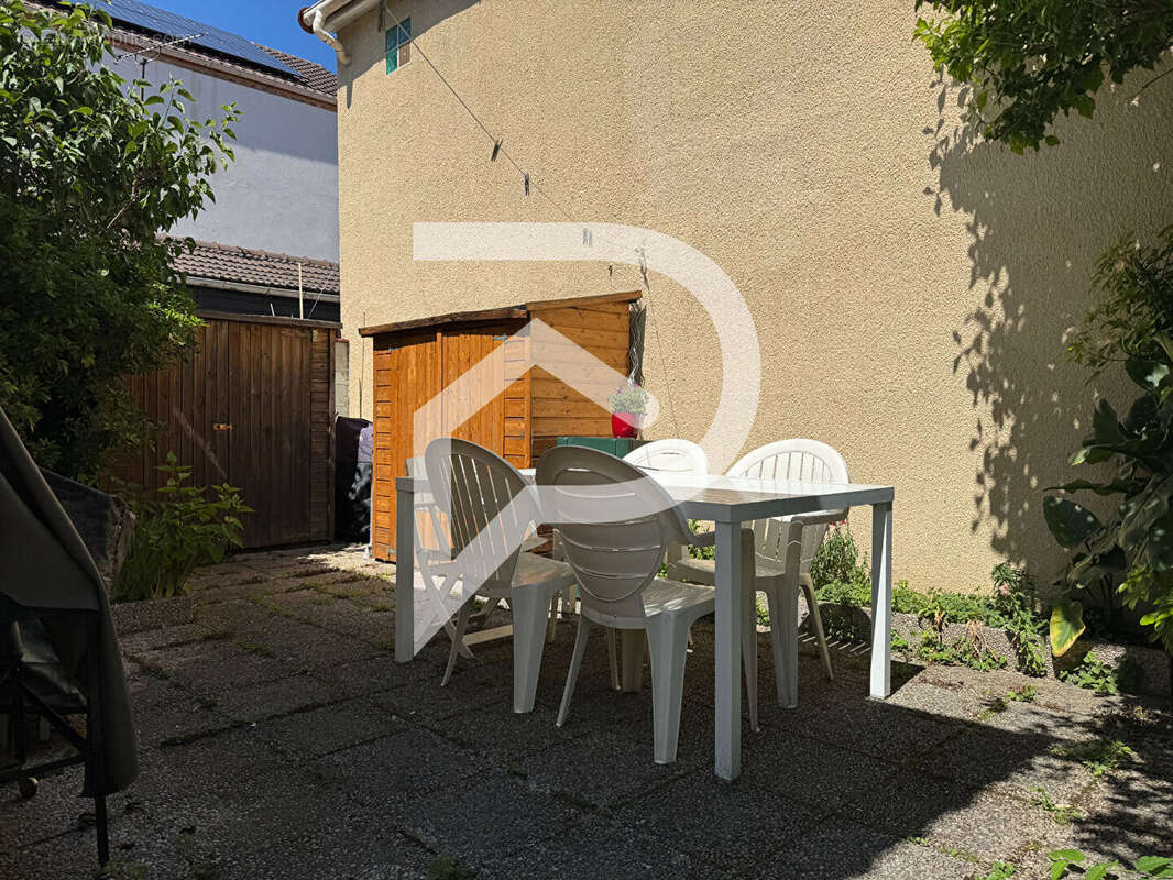 maison 5 pièces - photo 2