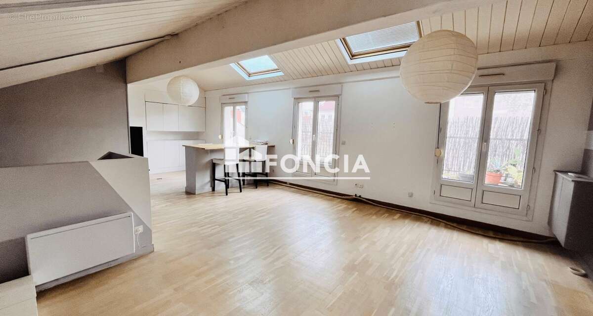 Appartement à LYON-6E