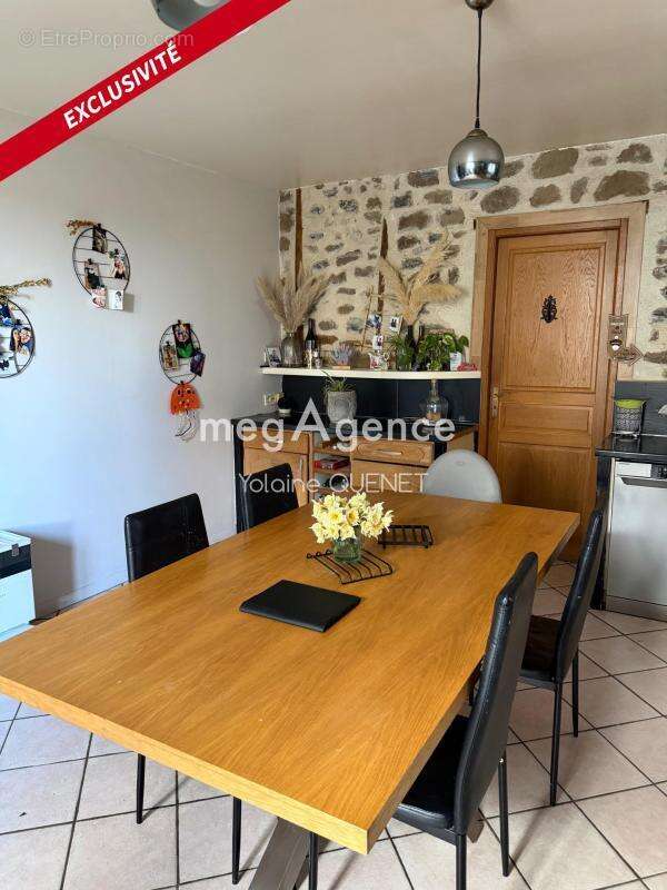 Maison à MUR-DE-BARREZ