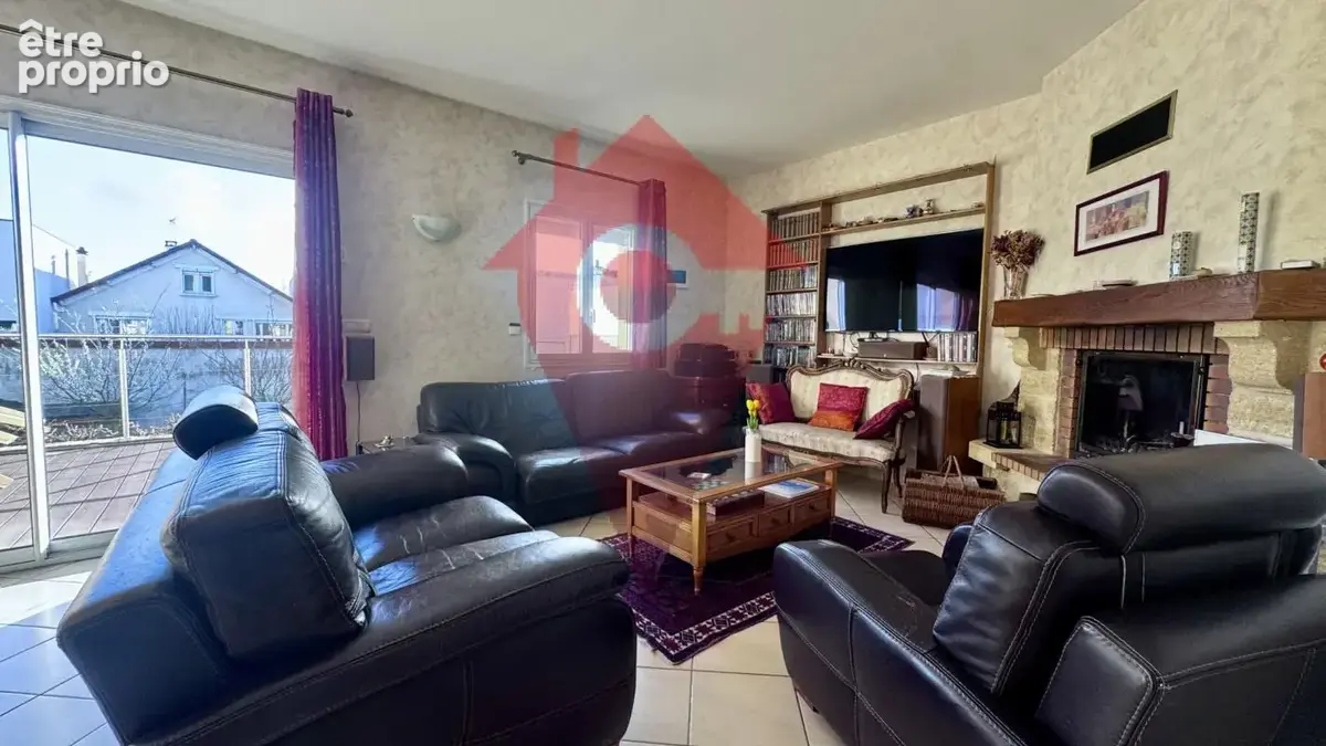 Maison familiale 263 m2 avec 6 chambres, jardin et garage - photo 6