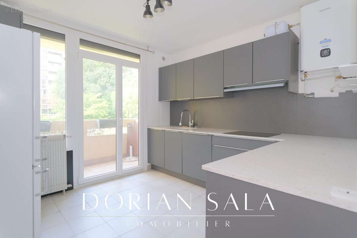 Appartement à MARSEILLE-12E