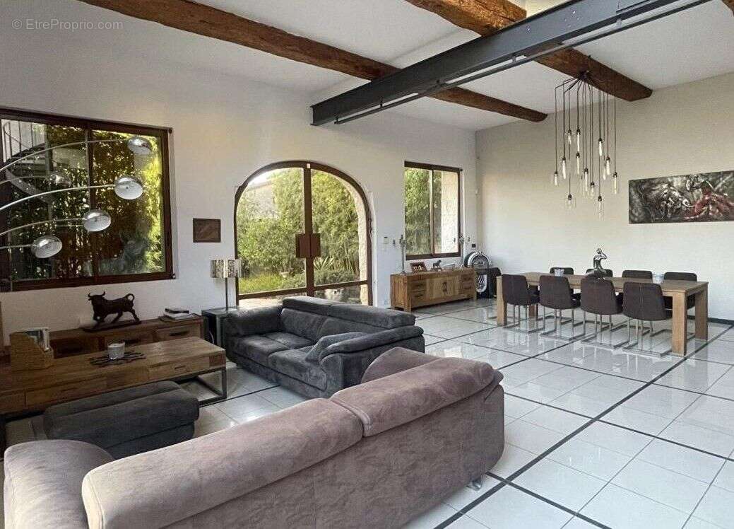 Maison à PAULHAN