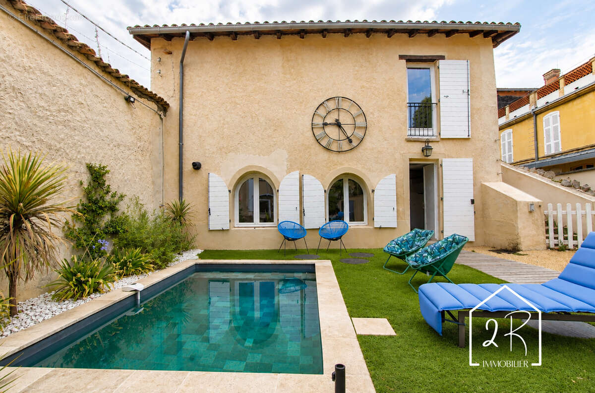 Maison 185 m2  - terrain - piscine - photo 3