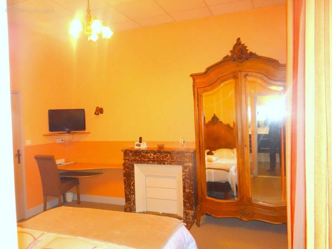 Dpt Allier (03), à vendre ESTIVAREILLES Hôtel - Restaurant -Bar ( licence 4 ) 10 minutes de Montluçon - photo 19