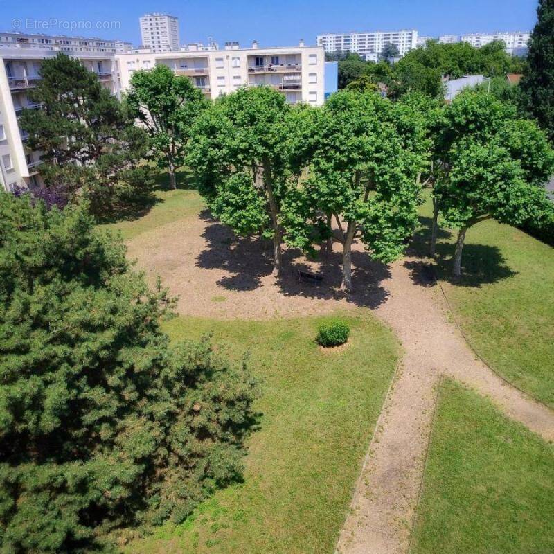 Appartement à VENISSIEUX