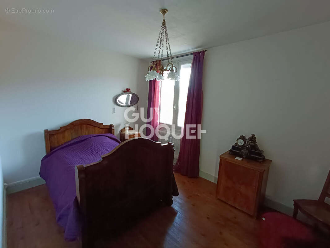 Appartement à SAIL-SOUS-COUZAN