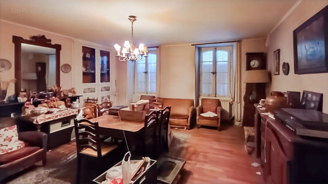 Maison à LA SOUTERRAINE