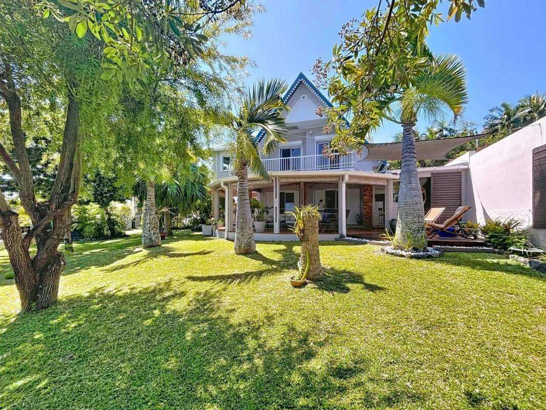 Maison à LES AVIRONS