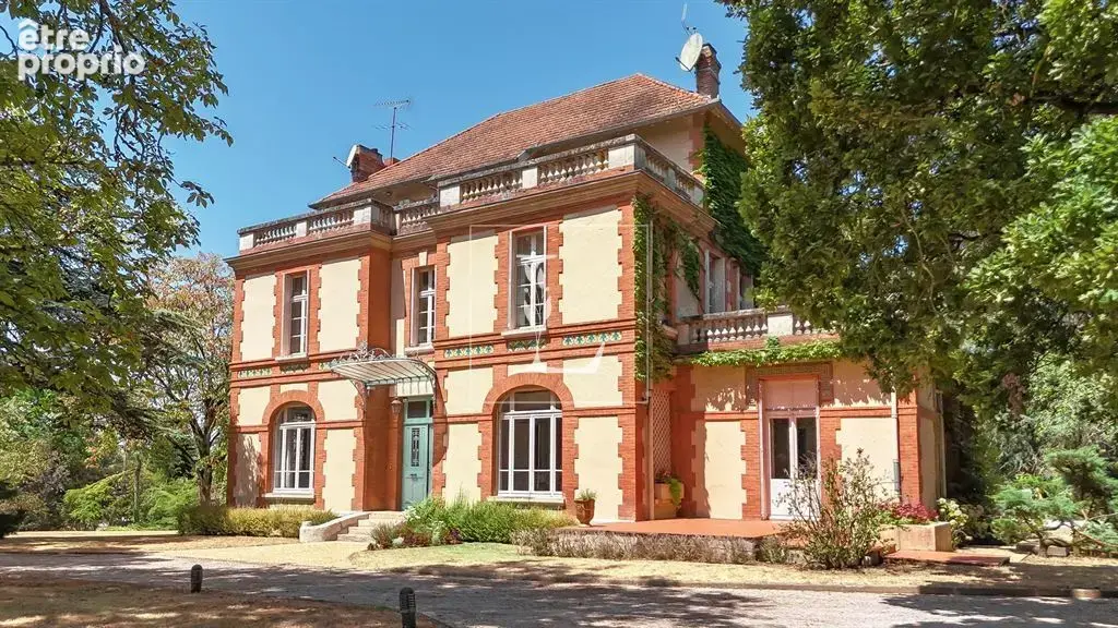 Maison de maitre de caractere avec parc, piscine et dependances aux portes de montauban - photo 16