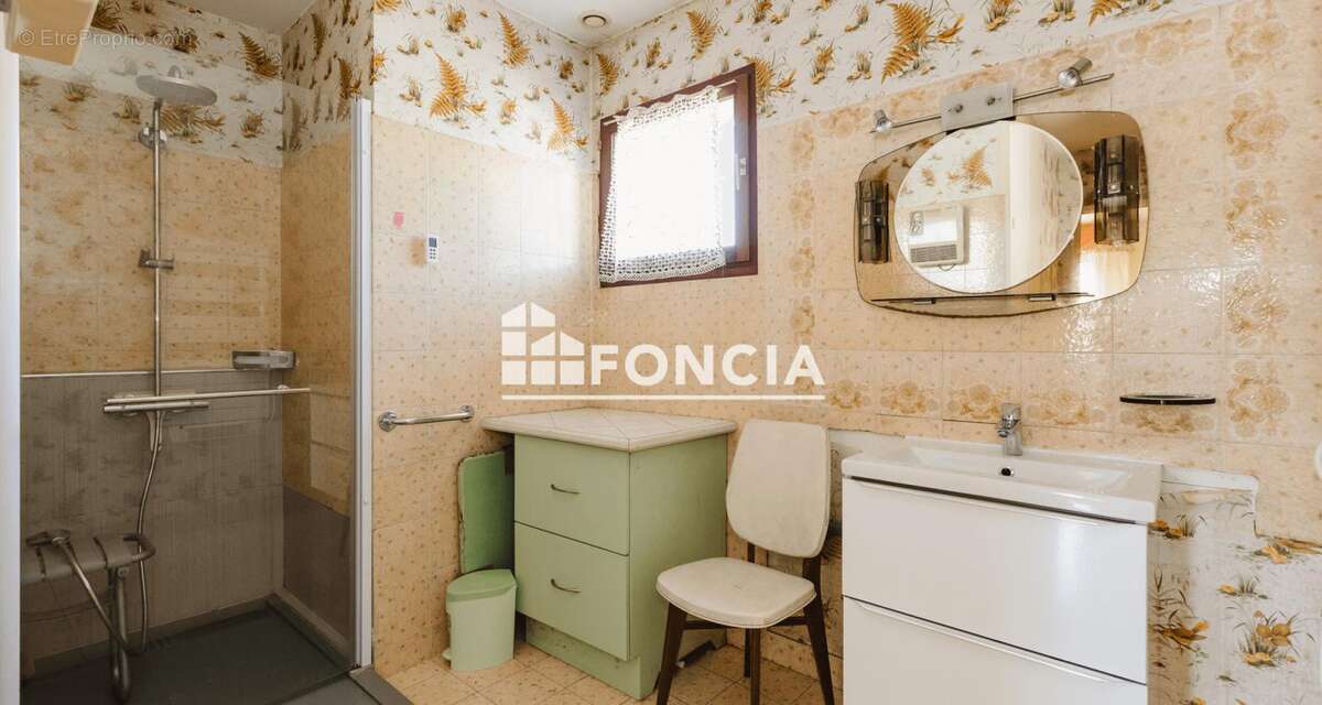 Maison à SAINT-JACQUES-DE-LA-LANDE