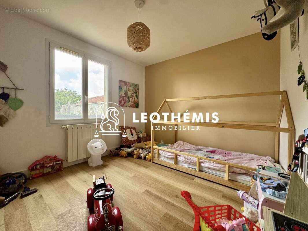 Maison 116 m² à Saint-Agnant  - photo 9