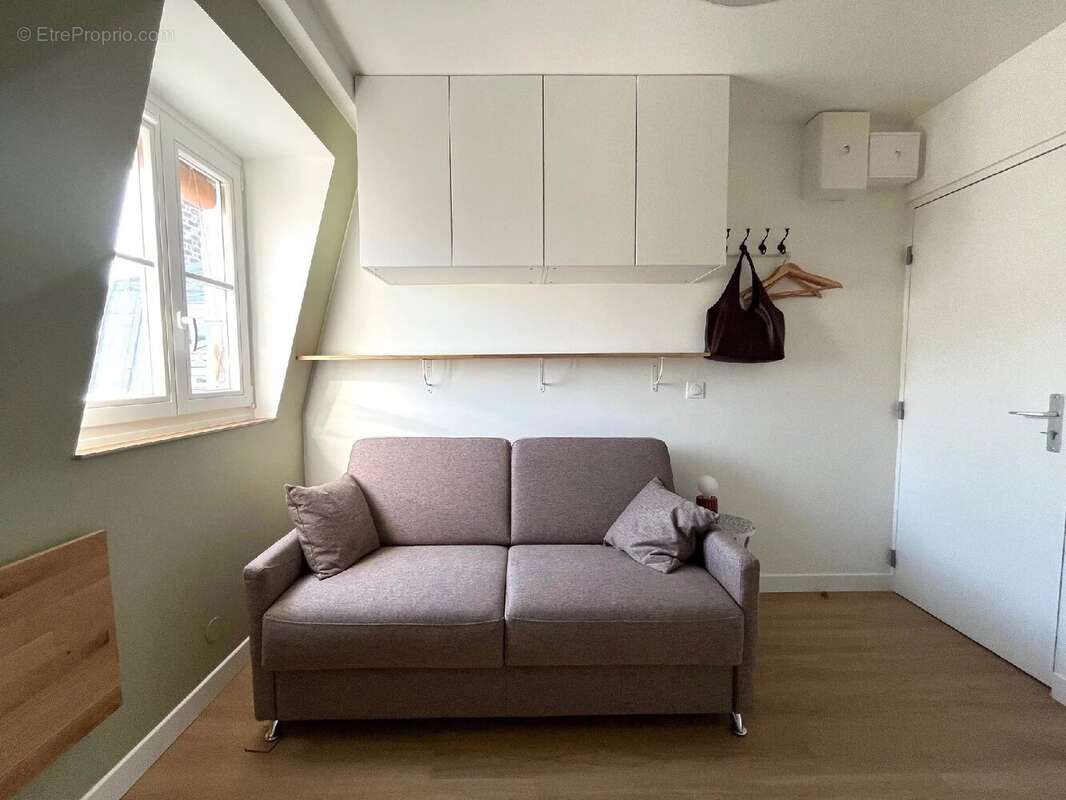 Appartement à PARIS-8E