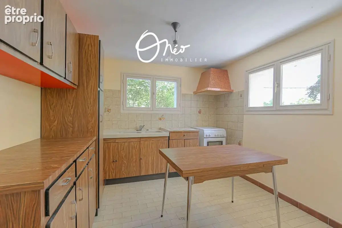 Givors - Maison individuelle avec sous-sol complet et jardin de 1267m2 - photo 16