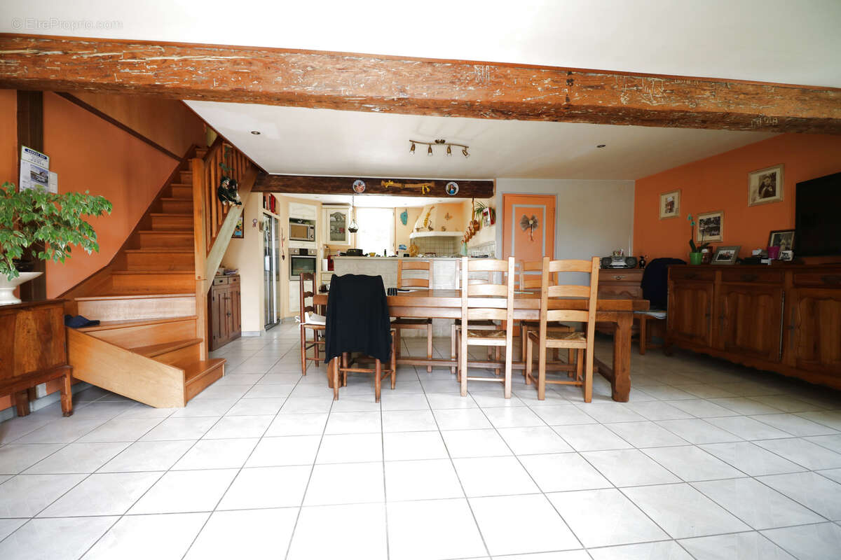 Maison à SAINT-SAVINIEN
