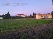 Terrain à MONTSEGUR-SUR-LAUZON