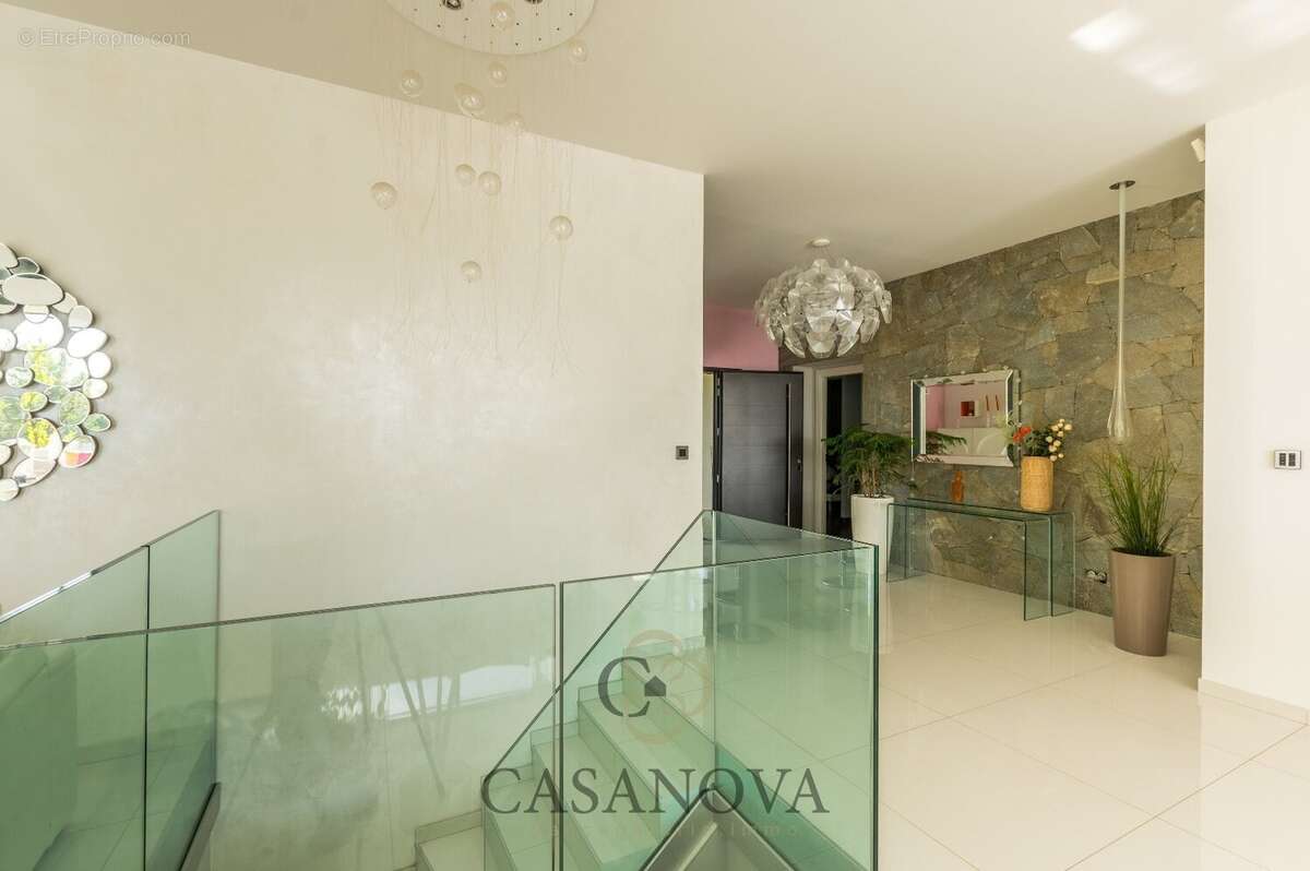 Maison à SAINT-GELY-DU-FESC