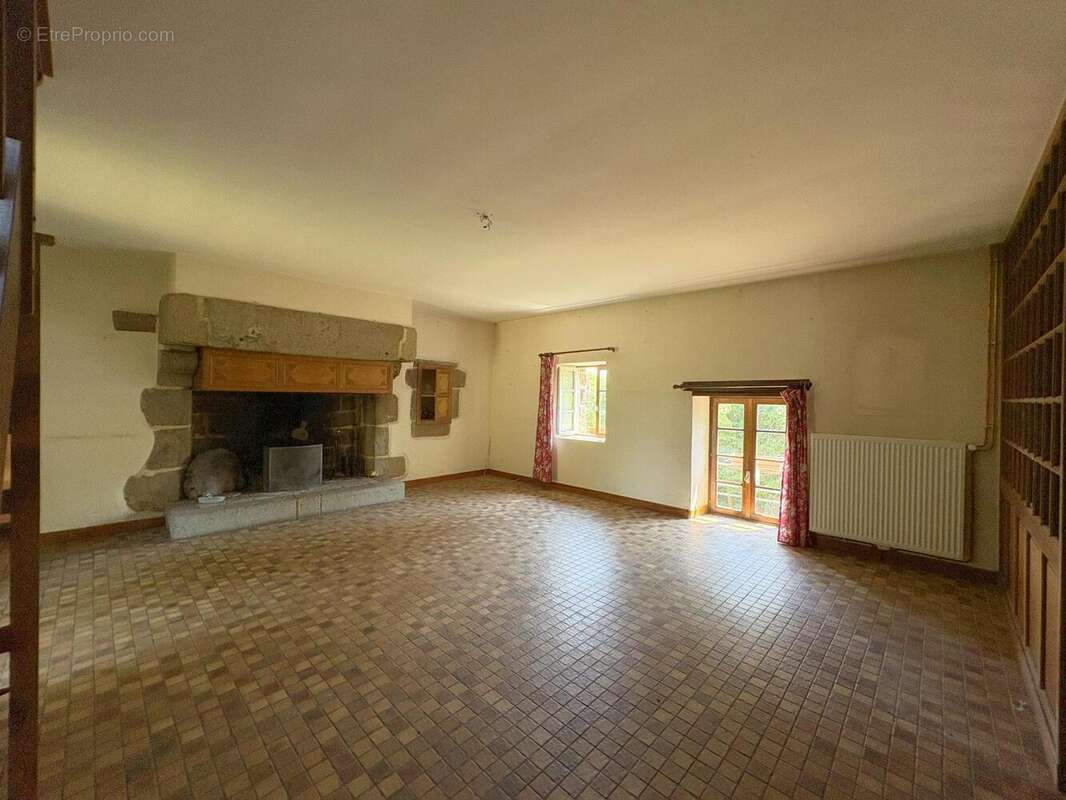 Maison 178 m² à Saint-Aubin-Des-Preaux  - photo 7