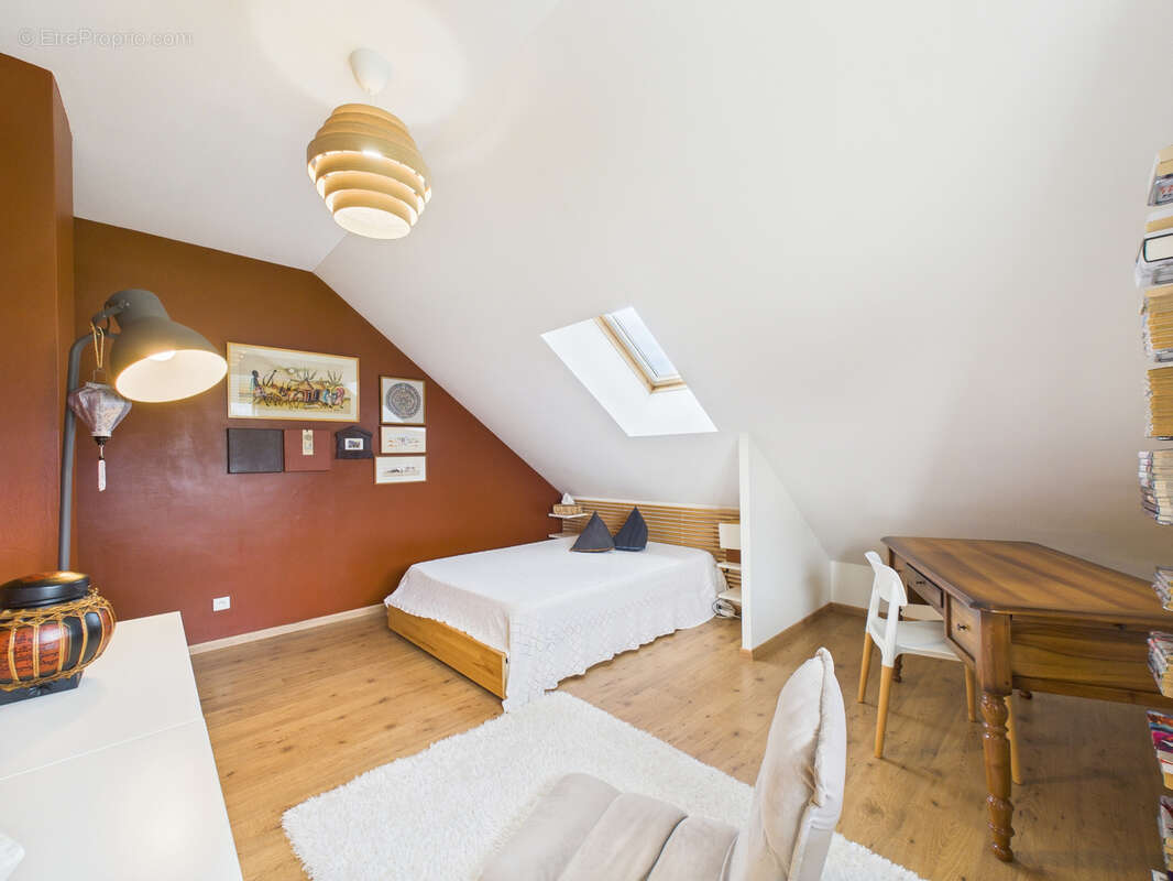 Maison individuelle - secteur calme belle exposition - La Biolle - 215 m2 - photo 24