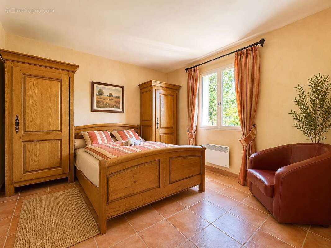 Villa en 2 logements 3 chambres au calme, secteur recherché - photo 10