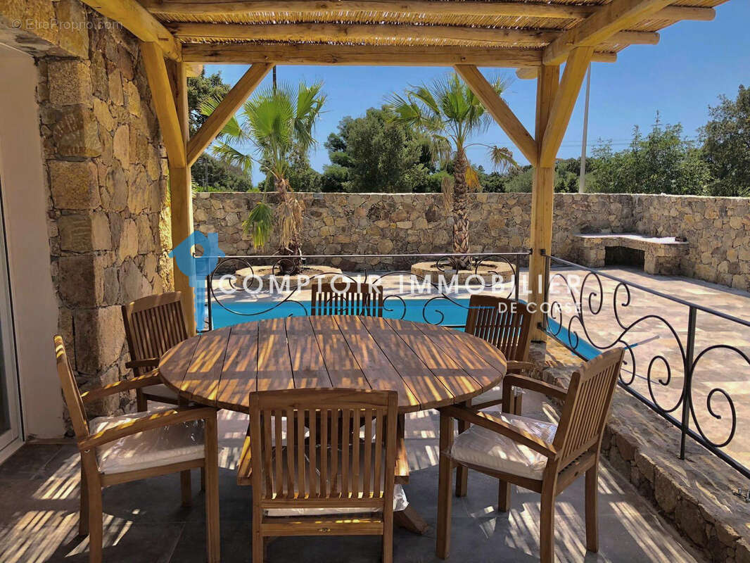 Villa style bergerie 3 chambres en pierre de taille avec piscine - photo 7