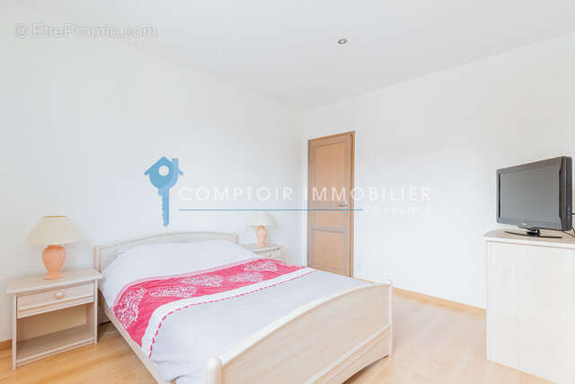 A vendre Dpt Essone (91) Morangis 200 m2 sur terrain clos de 540 m2 - photo 6