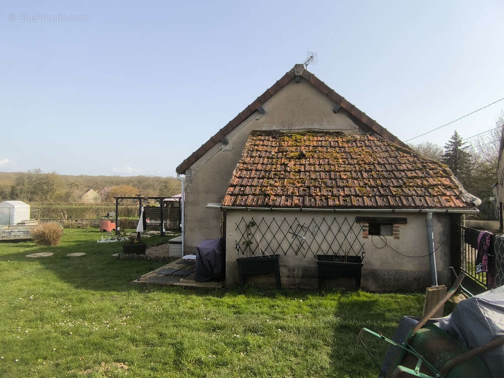 Maison à TAMNAY-EN-BAZOIS