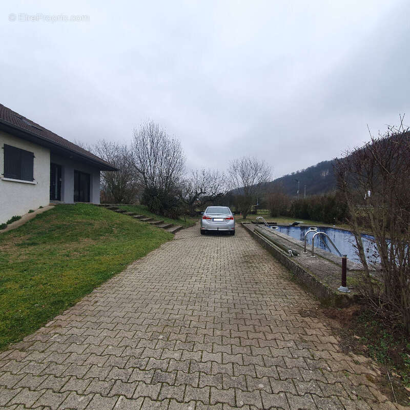 Appartement à LAGNIEU