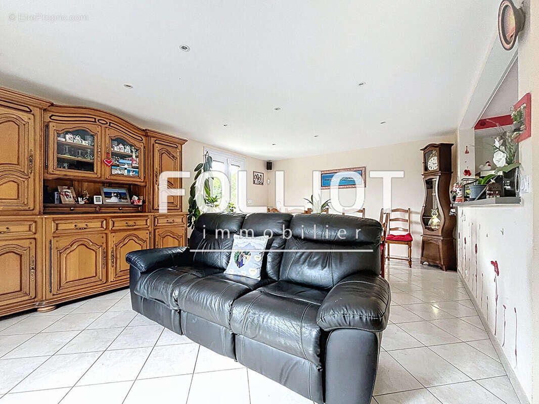 Maison à SAINT-SAUVEUR-LA-POMMERAYE