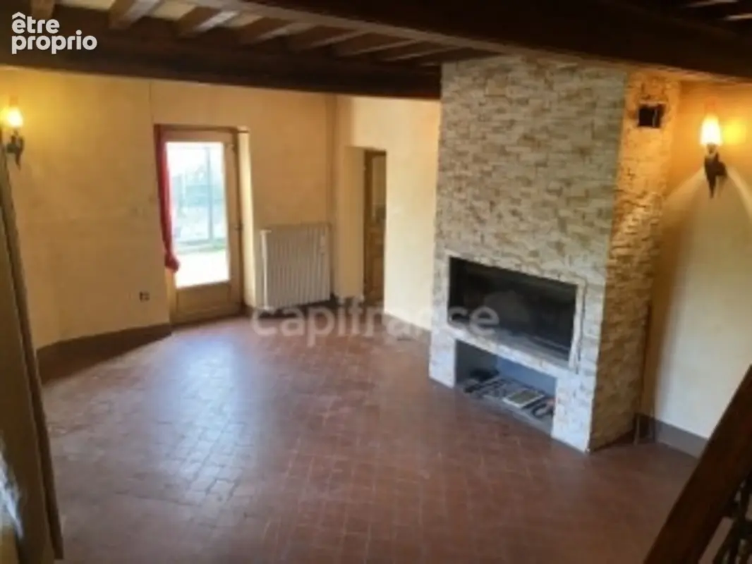 Maison et appartement à vendre, proche du centre de GREZIEU-LA-VARENNE - photo 2