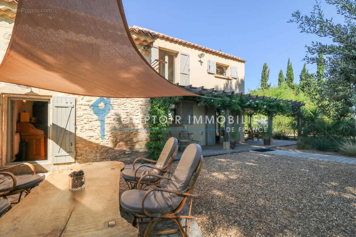 Maison à UZES