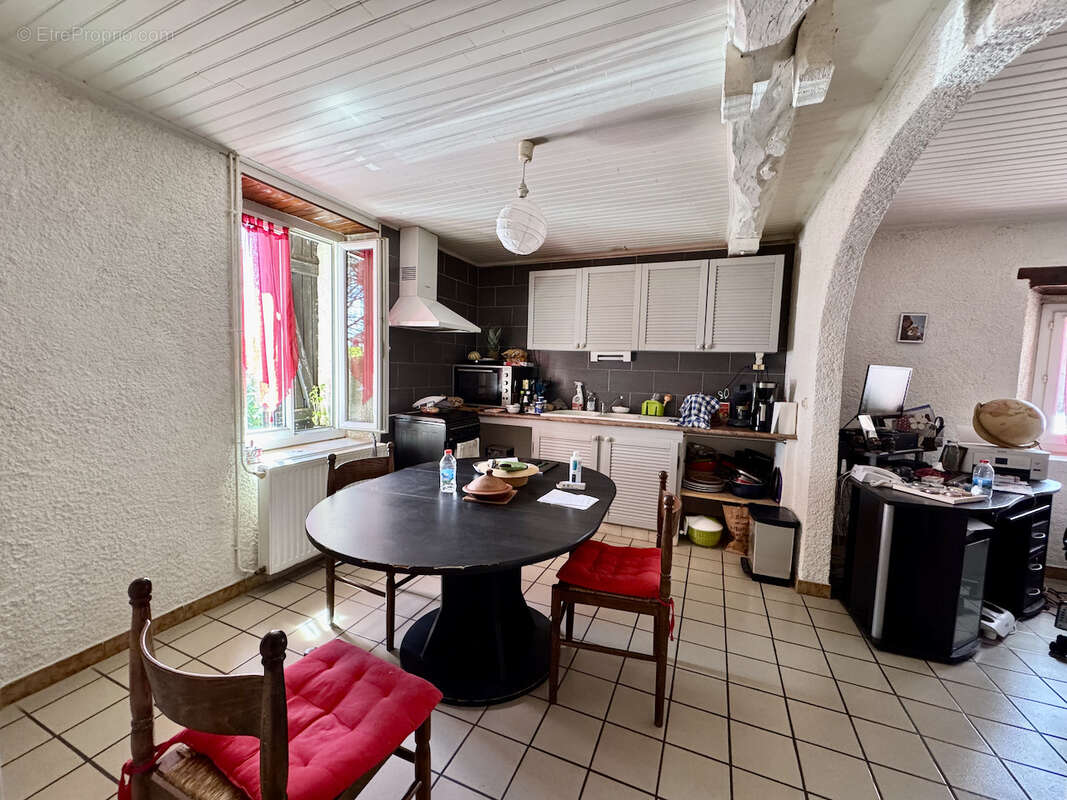 VILLENEUVE SUR LOT, propriété avec rapport locatif possible, grange, piscine et terrain d'environ 4,5ha - photo 22