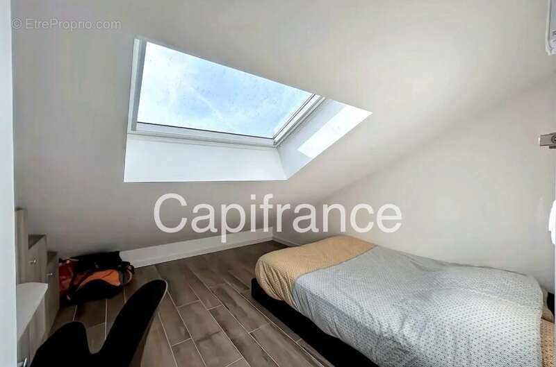 Appartement à POISY
