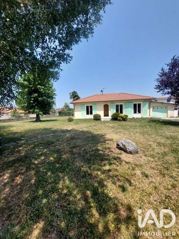 Photo 8 - Maison à JUILLAN