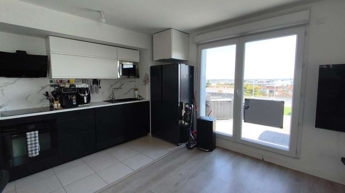Noisy-le-grand – 4 pièces 72 m² – terrasse 60 m² – 3 chambres – parking – rer a 8 min à pied - photo 3