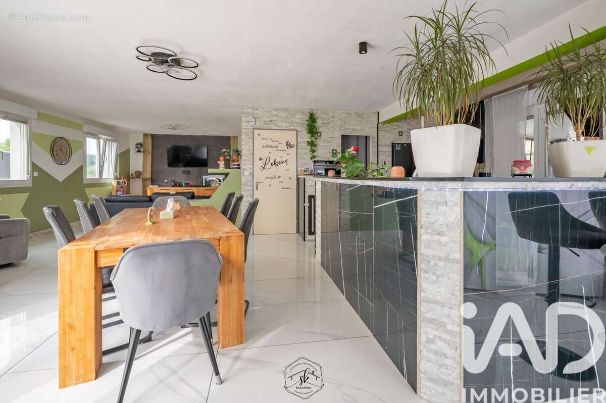 Maison 195 m² à Buding  - photo 2