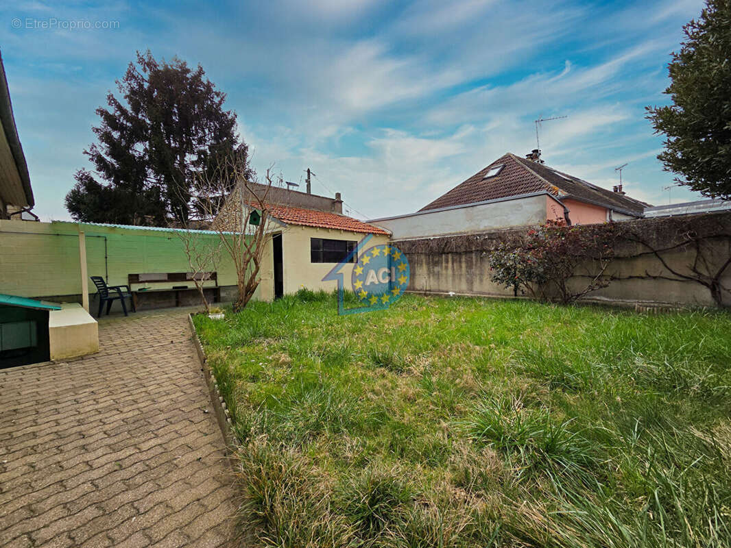 Maison à MANTES-LA-JOLIE