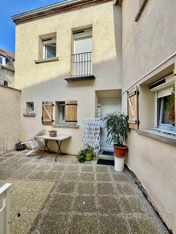 Appartement à MOULINS