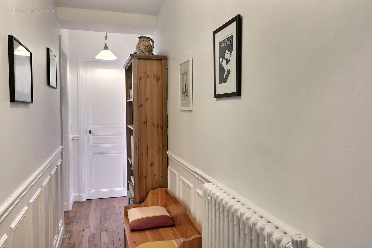 Appartement à PARIS-14E