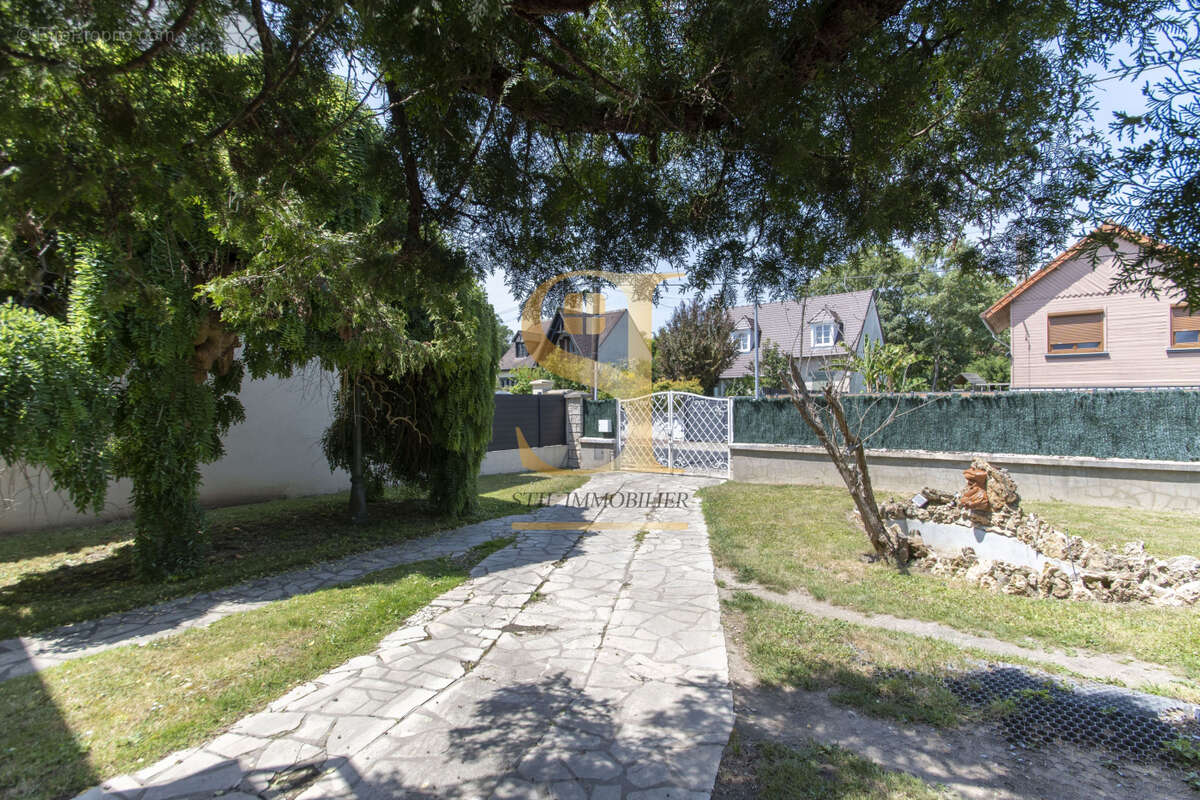 Maison à YERRES