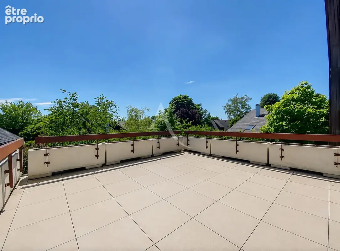 Maison de 260.75 m² - Chavenay - photo 12