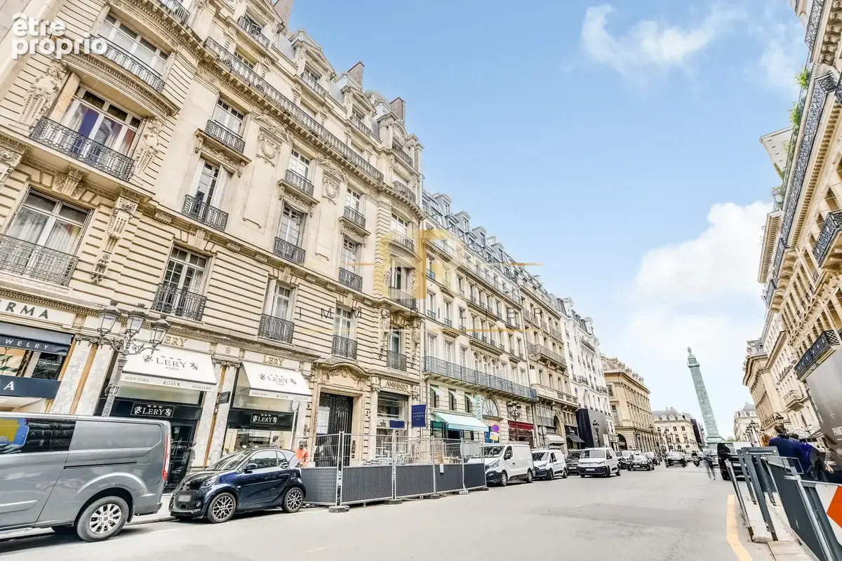 Coup de coeur / dernié étage / place vendome / calme - photo 9