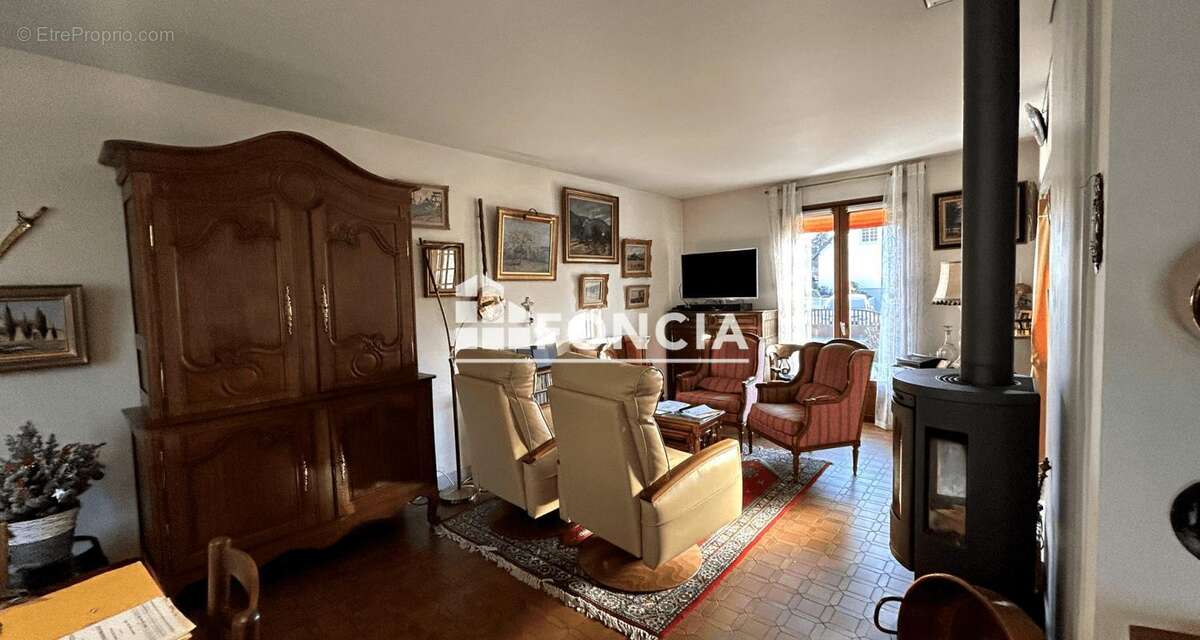 Maison à SAINT-MARTIN-DE-BOSCHERVILLE